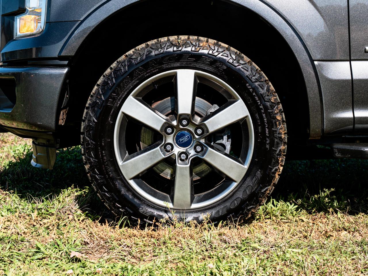 Ford F-150 Lariat SuperCrew 5.5-ft. Bed 4WD 2016