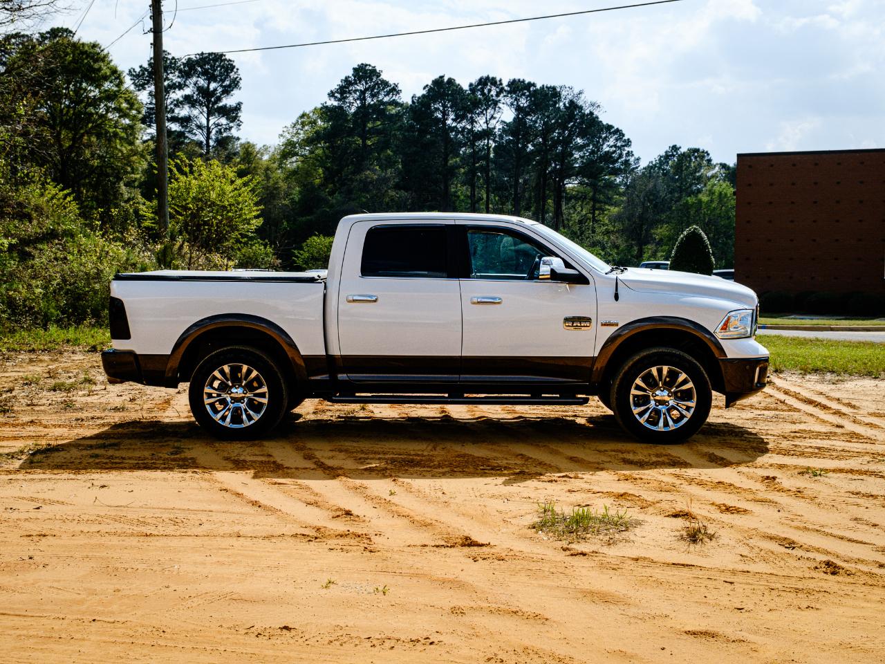 RAM 1500 Longhorn Crew Cab SWB 4WD 2017