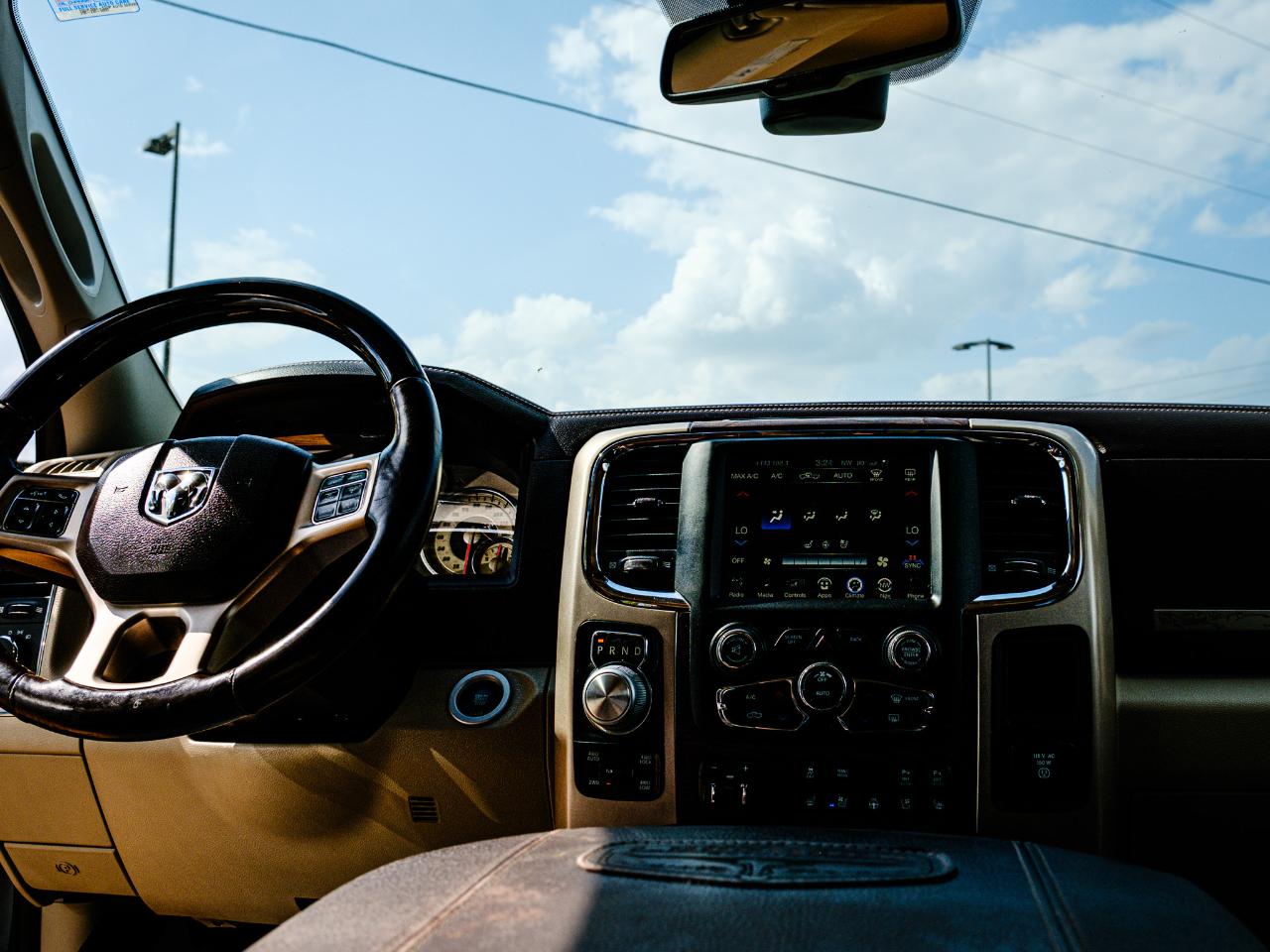 RAM 1500 Longhorn Crew Cab SWB 4WD 2017