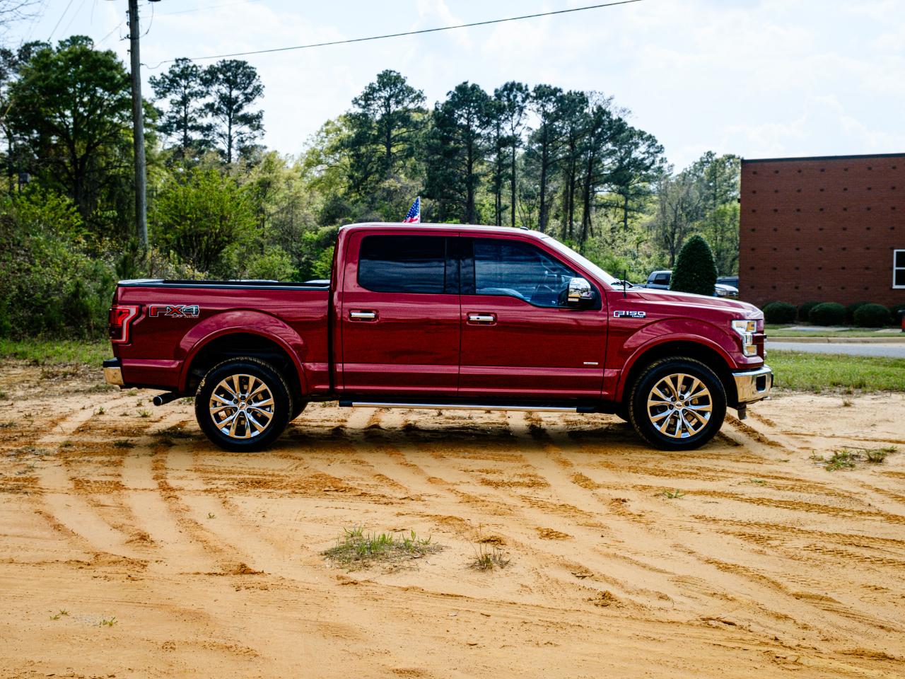 Ford F-150 Lariat SuperCrew 5.5-ft. Bed 4WD 2016