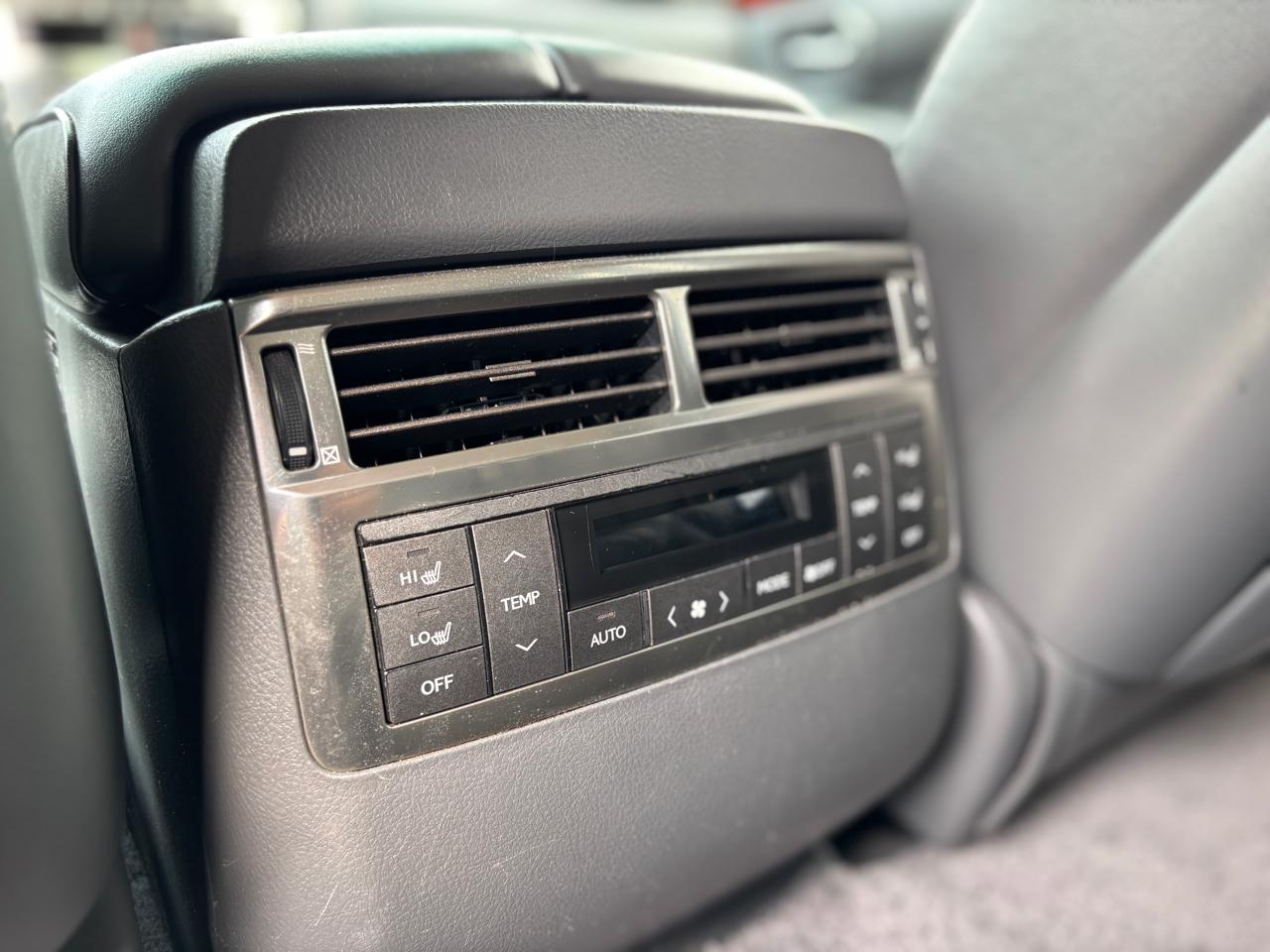 Lexus LX 570 Sport Utility 2008