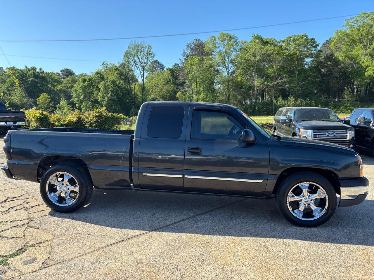 Chevrolet Silverado 1500 Ext. Cab Short Bed 2WD 2003
