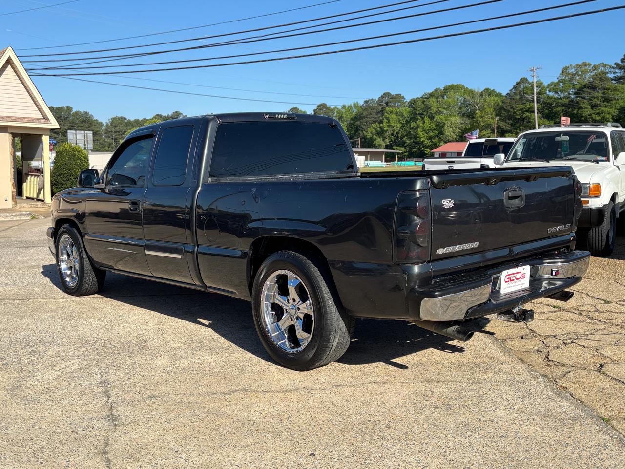 Chevrolet Silverado 1500 Ext. Cab Short Bed 2WD 2003