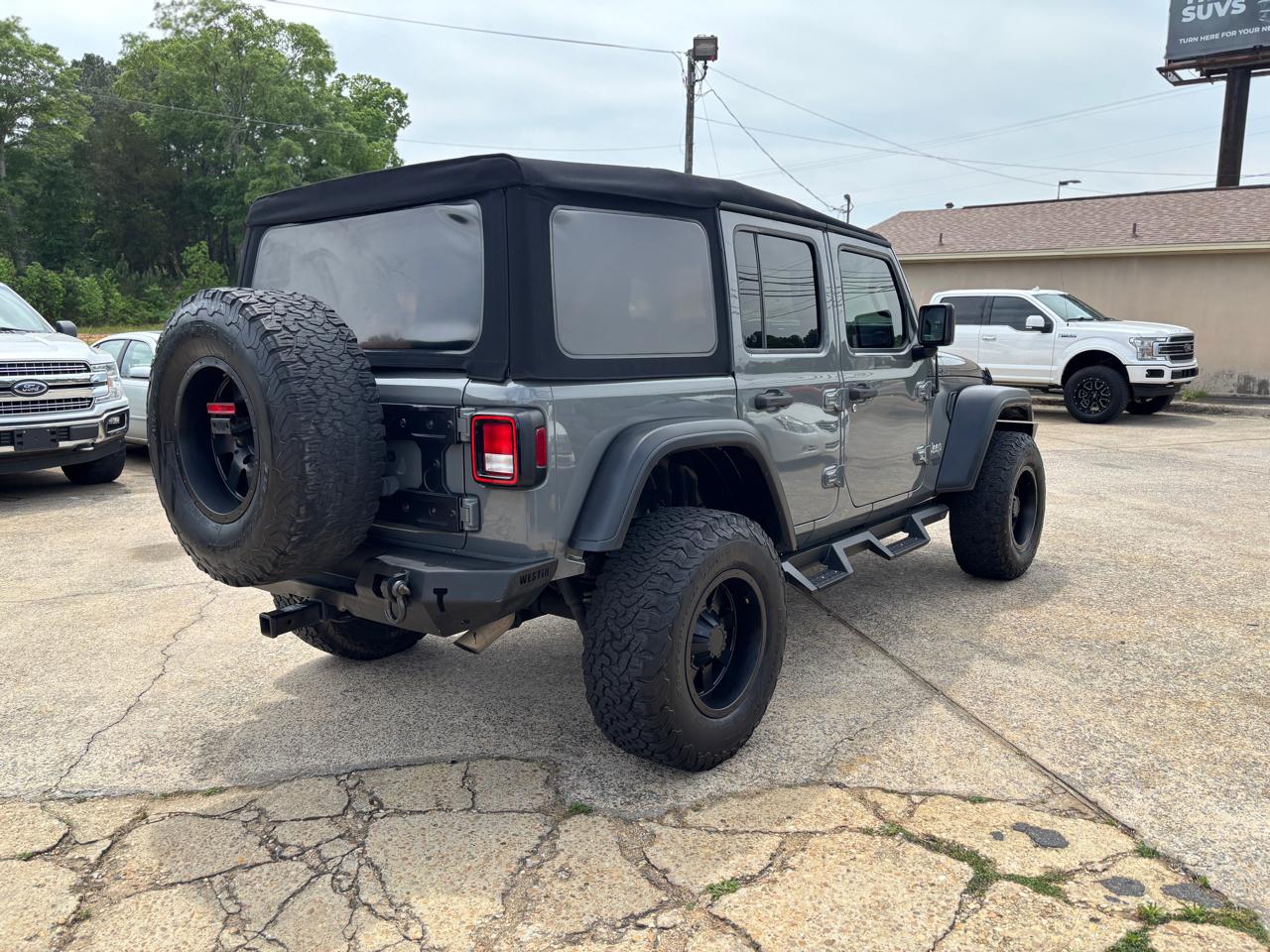 Jeep Wrangler Unlimited Sport 2019