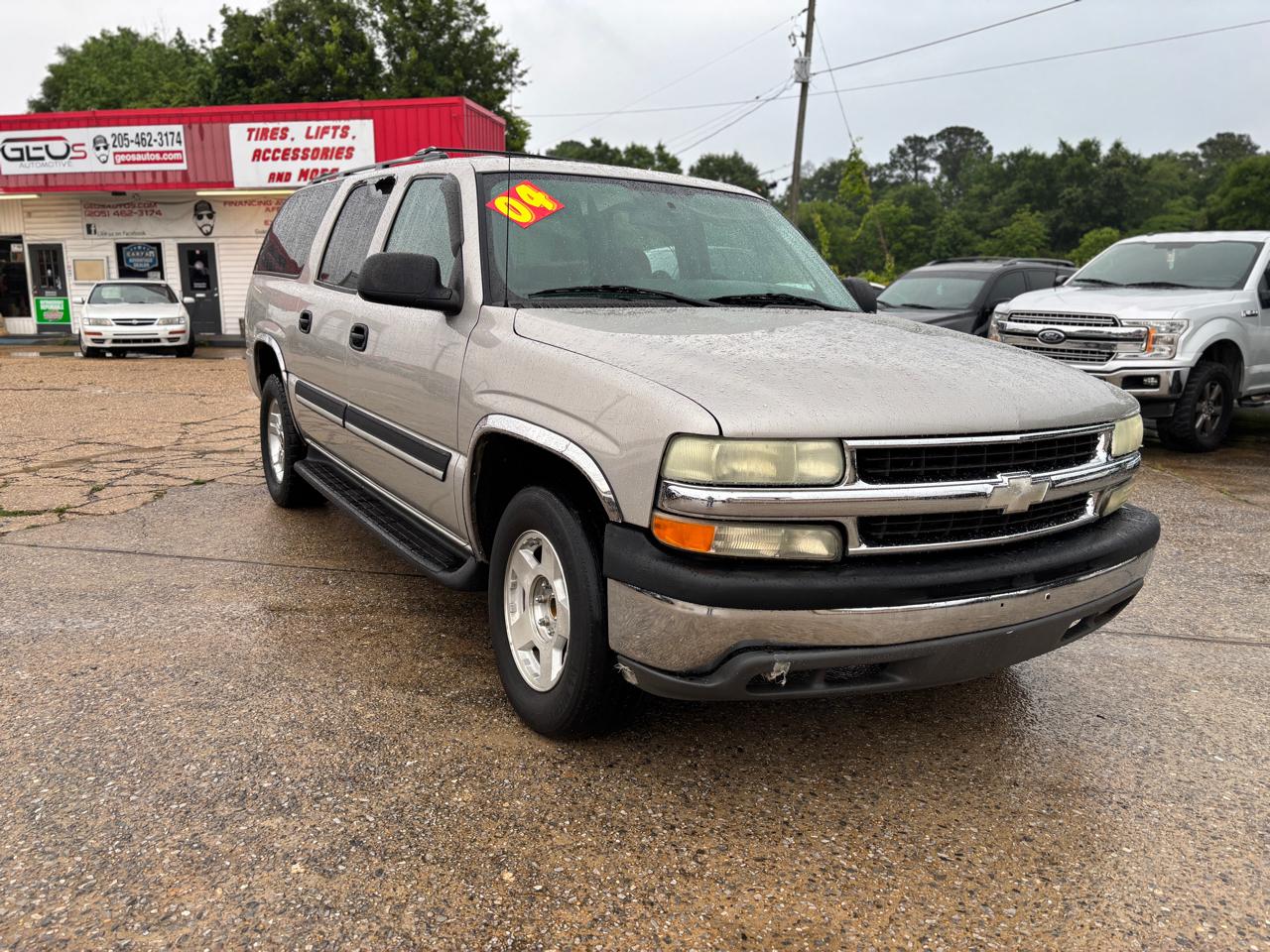 Chevrolet Suburban 1500 2WD 2004