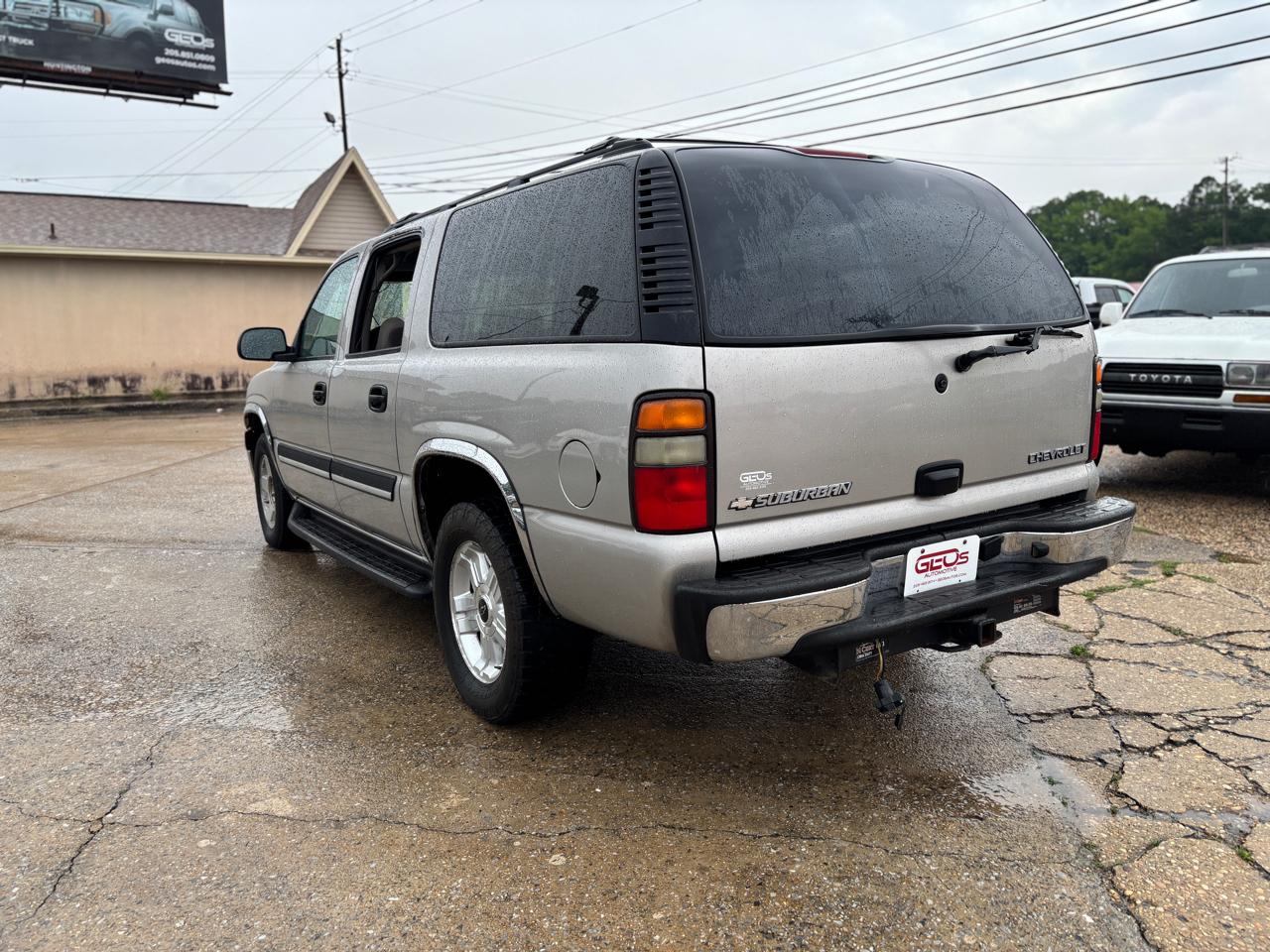 Chevrolet Suburban 1500 2WD 2004