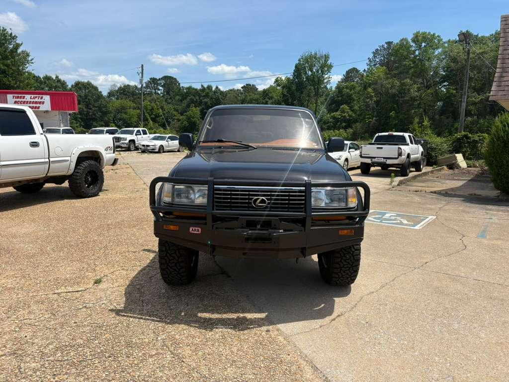 Lexus LX 450 Base 1997