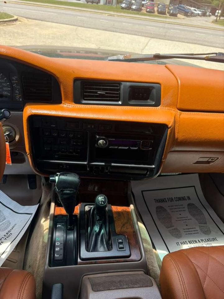 Lexus LX 450 Base 1997