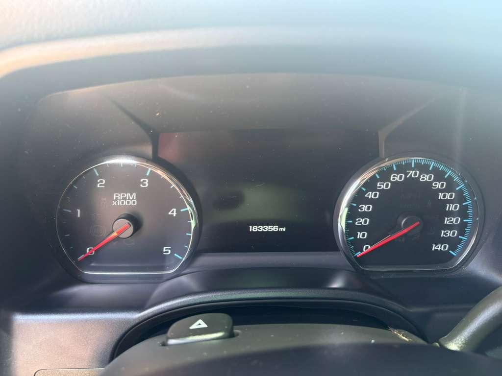 GMC Sierra 2500HD Denali Crew Cab 4WD 2017