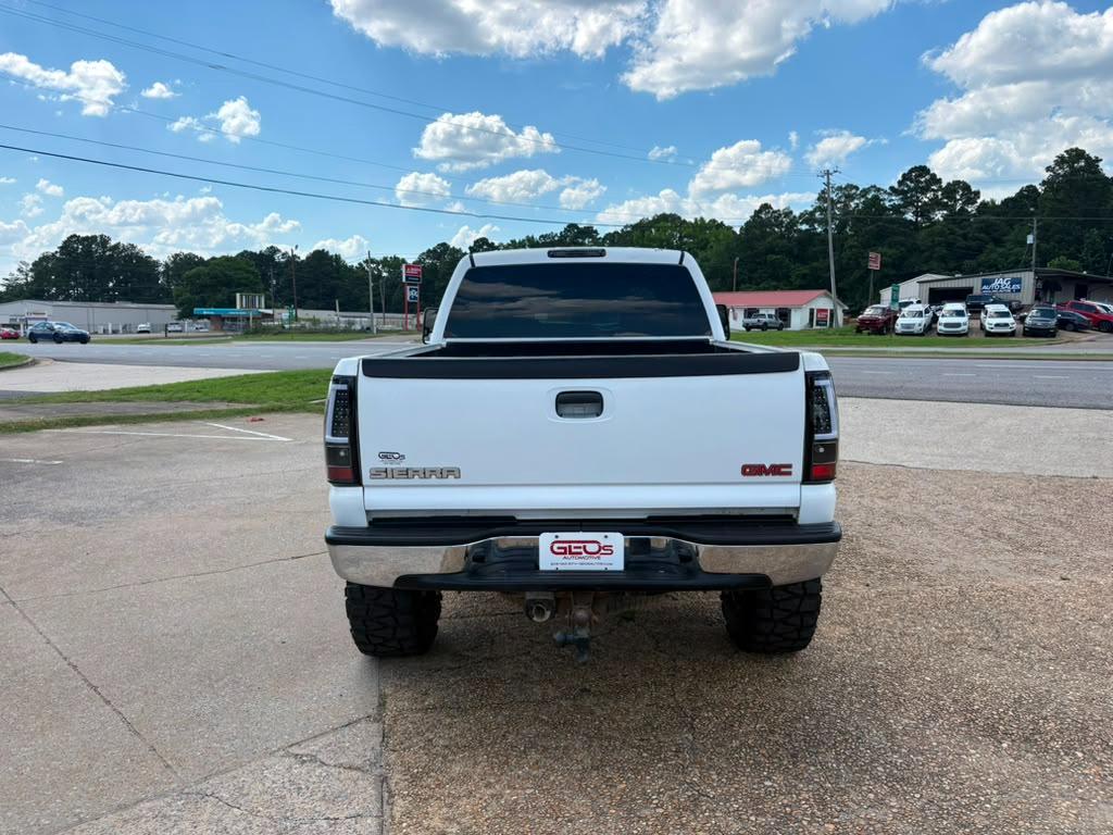 GMC Sierra 2500HD SL Crew Cab Short Bed 4WD 2002