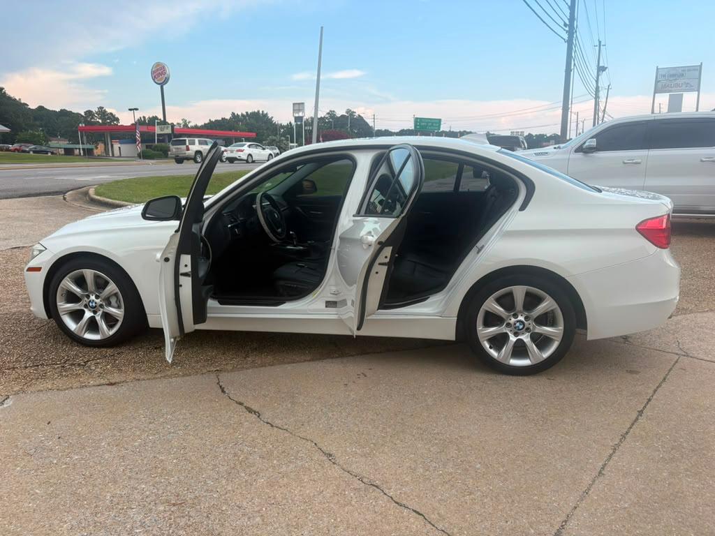 BMW 3-Series 335i xDrive Sedan 2014