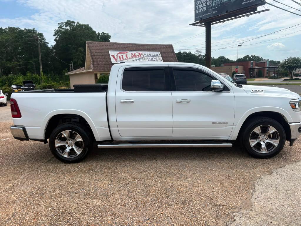 RAM 1500 Laramie Crew Cab SWB 4WD 2019