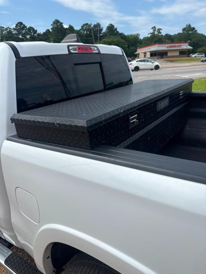 RAM 1500 Laramie Crew Cab SWB 4WD 2019