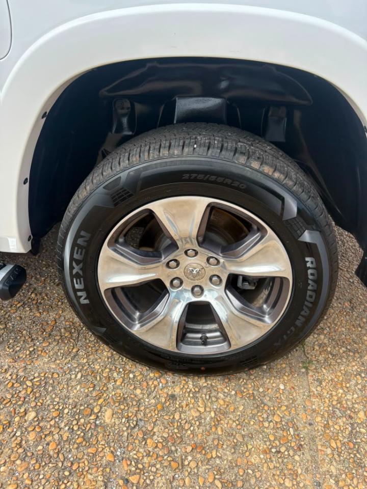 RAM 1500 Laramie Crew Cab SWB 4WD 2019