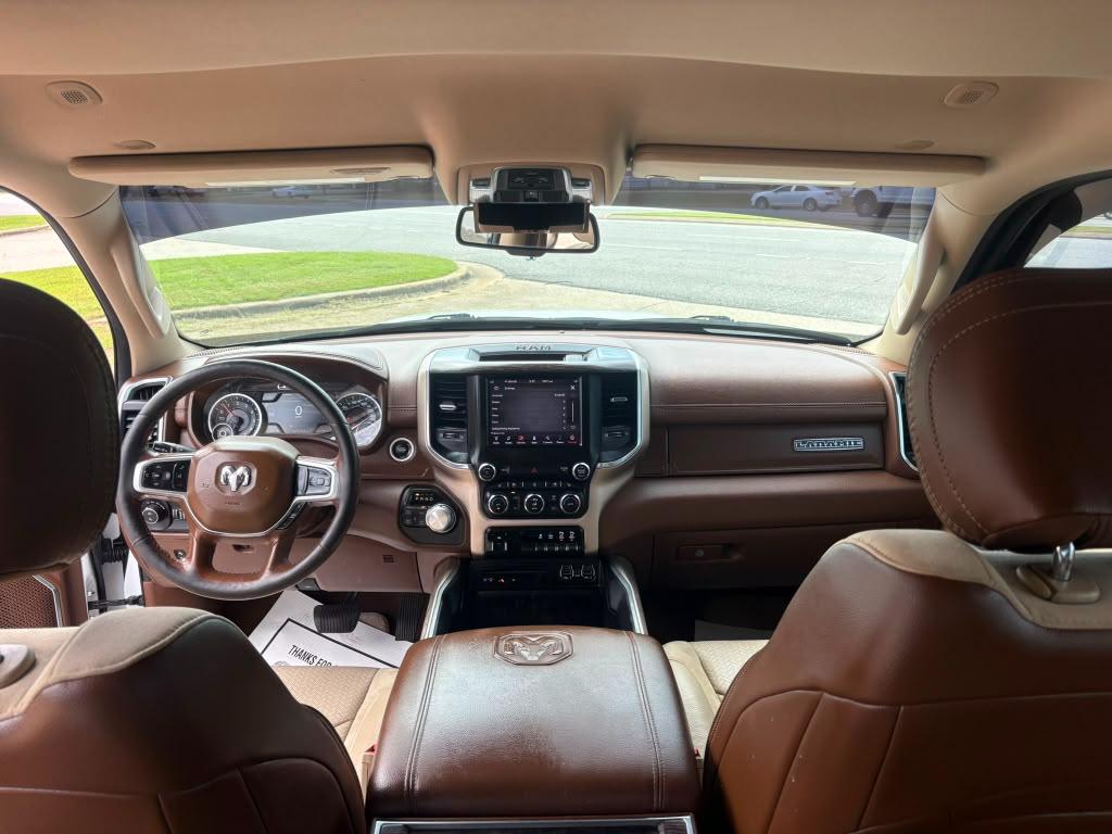 RAM 1500 Laramie Crew Cab SWB 4WD 2019