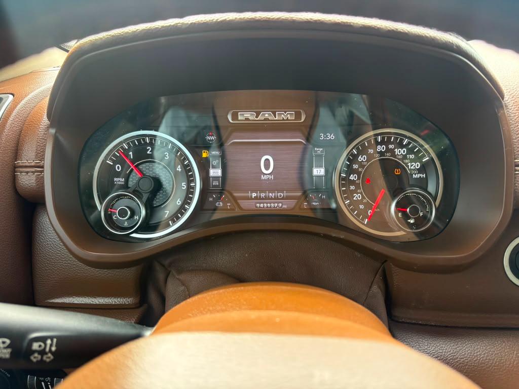 RAM 1500 Laramie Crew Cab SWB 4WD 2019