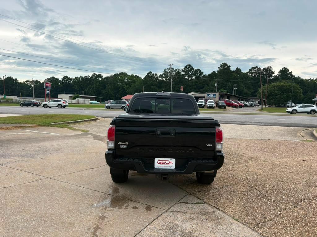 Toyota Tacoma Limited Double Cab V6 6AT 4WD 2016
