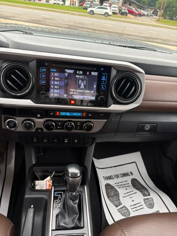 Toyota Tacoma Limited Double Cab V6 6AT 4WD 2016
