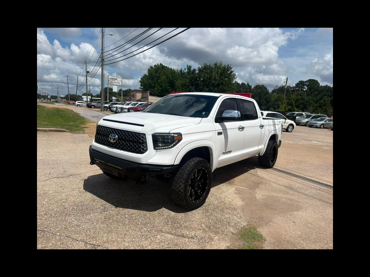 Toyota Tundra Limited 5.7L FFV CrewMax 4WD 2017