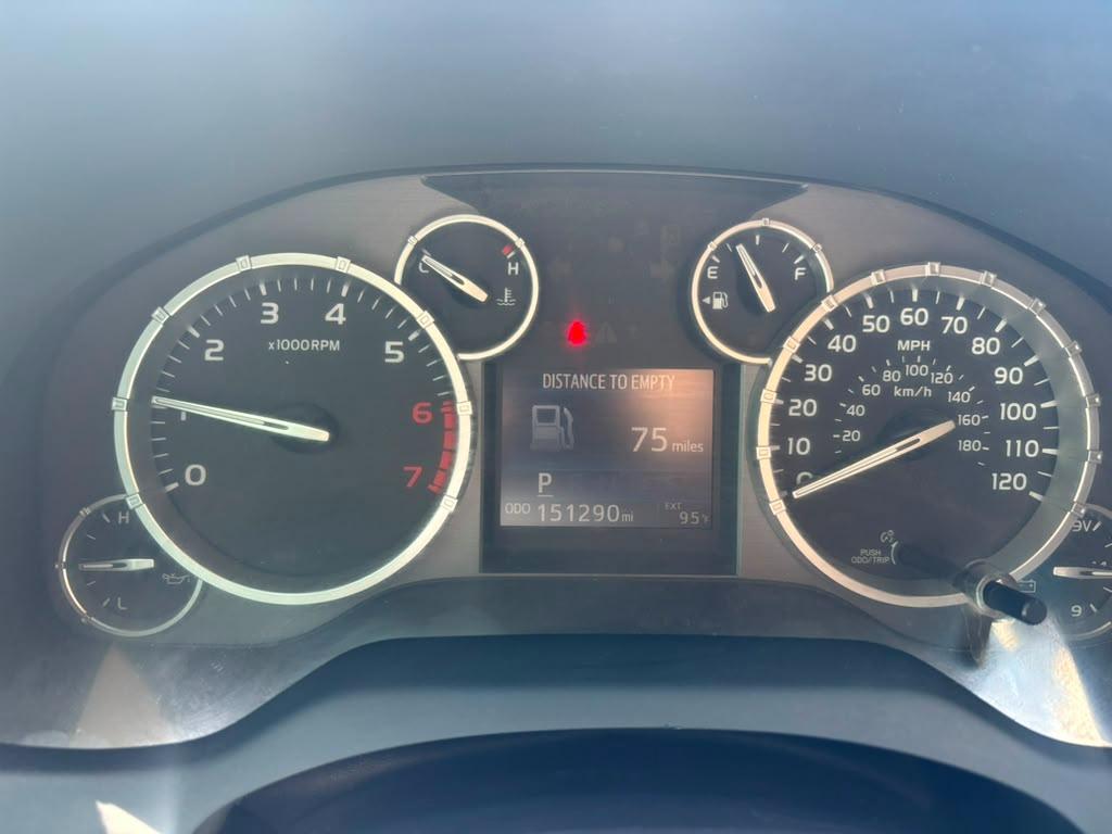 Toyota Tundra Limited 5.7L FFV CrewMax 4WD 2017