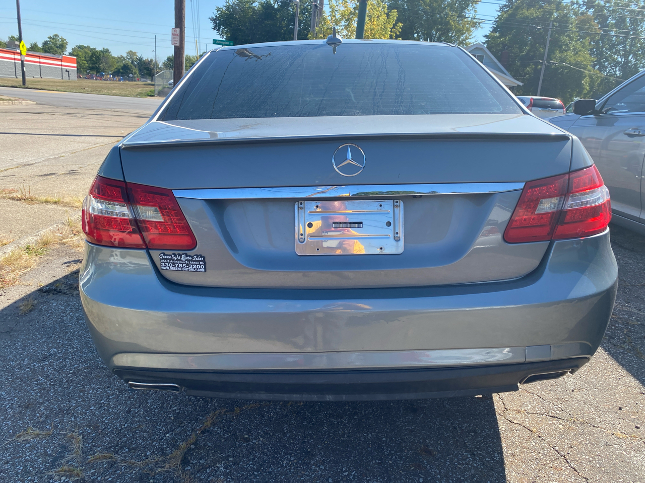 2013 Mercedes Benz E 4MATIC Sedan photo 2