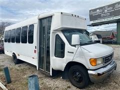 2006 Ford Econoline 