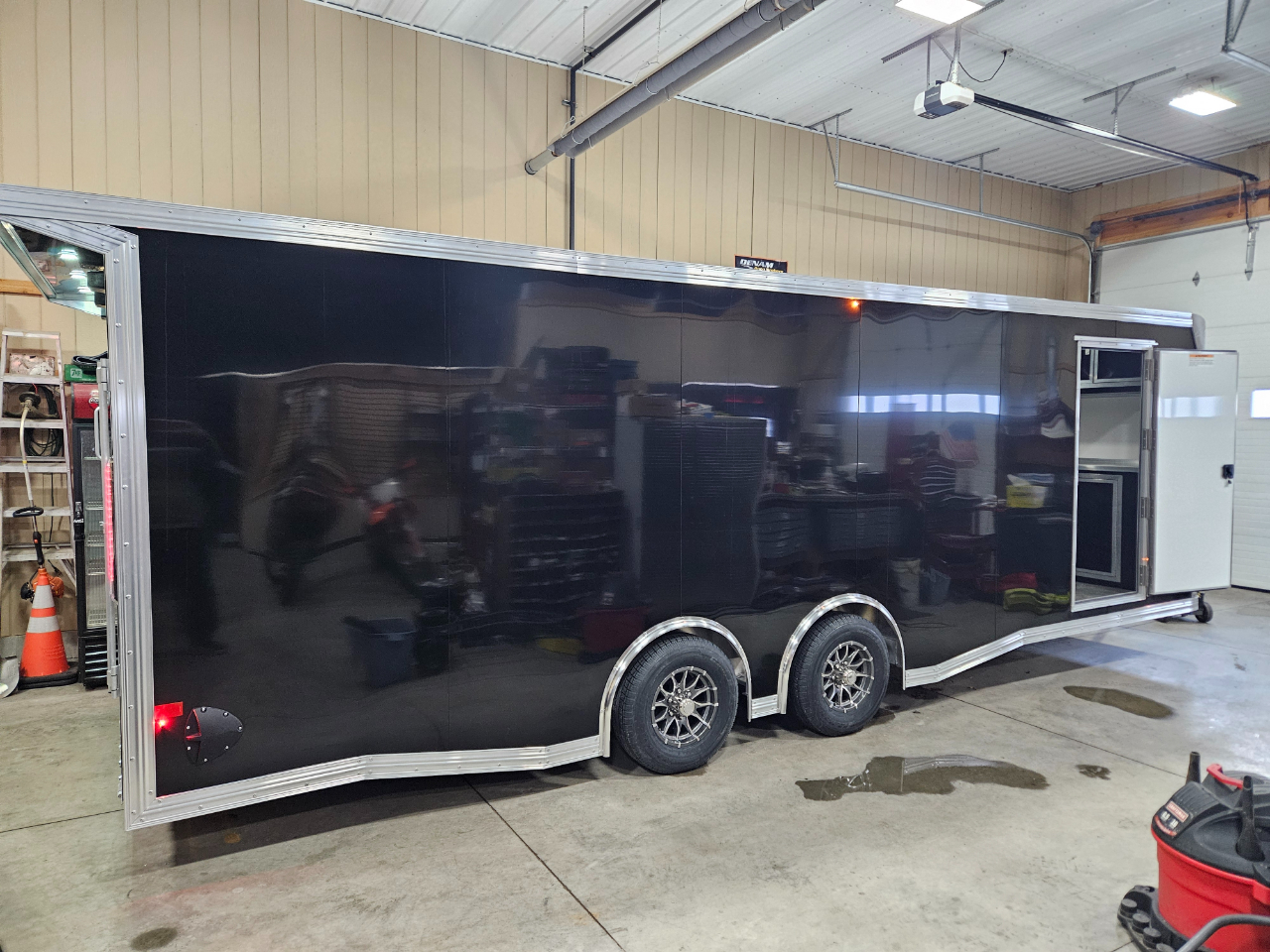 EZ Hauler EZEC8.5X24CH-IF  2026