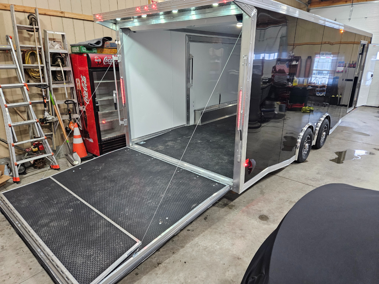 EZ Hauler EZEC8.5X24CH-IF  2026