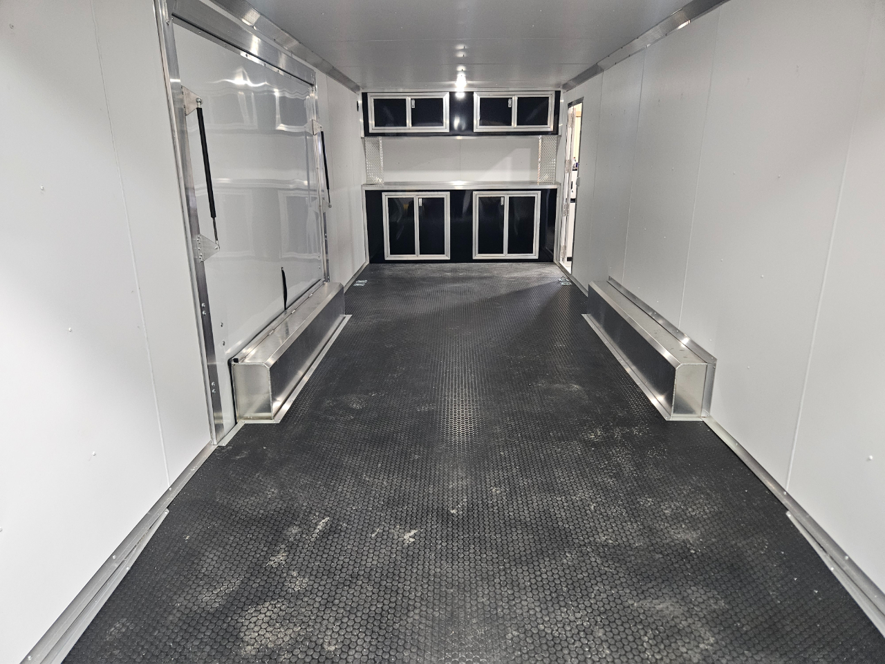 EZ Hauler EZEC8.5X24CH-IF  2026