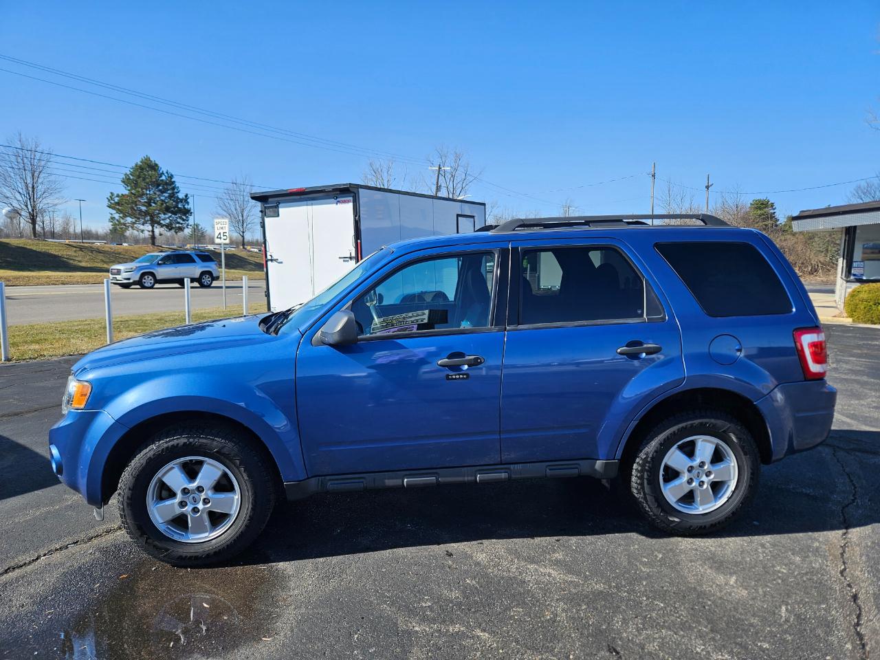 Ford Escape Base FWD 2010