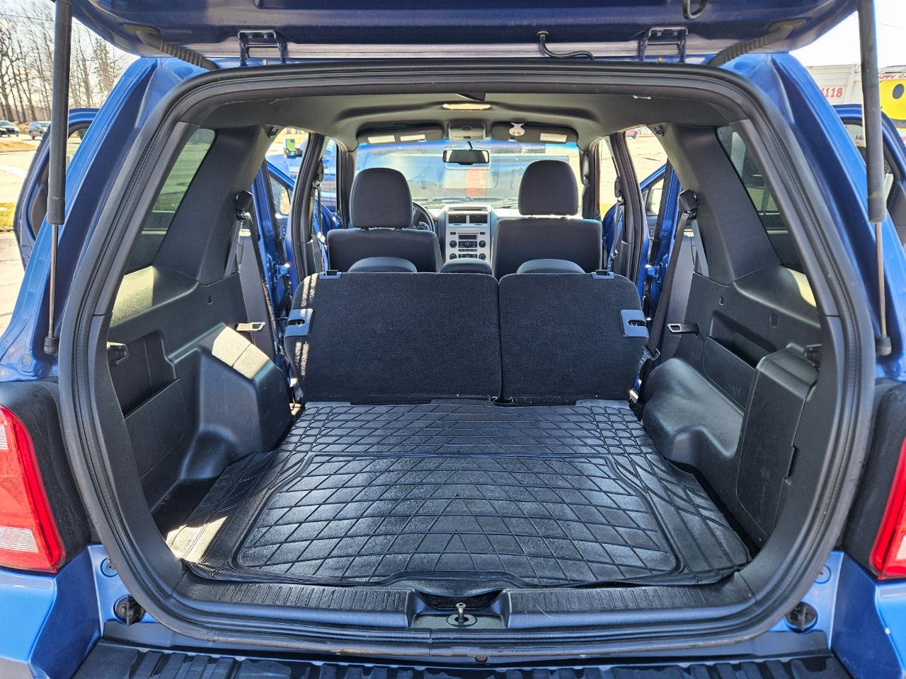 Ford Escape Base FWD 2010