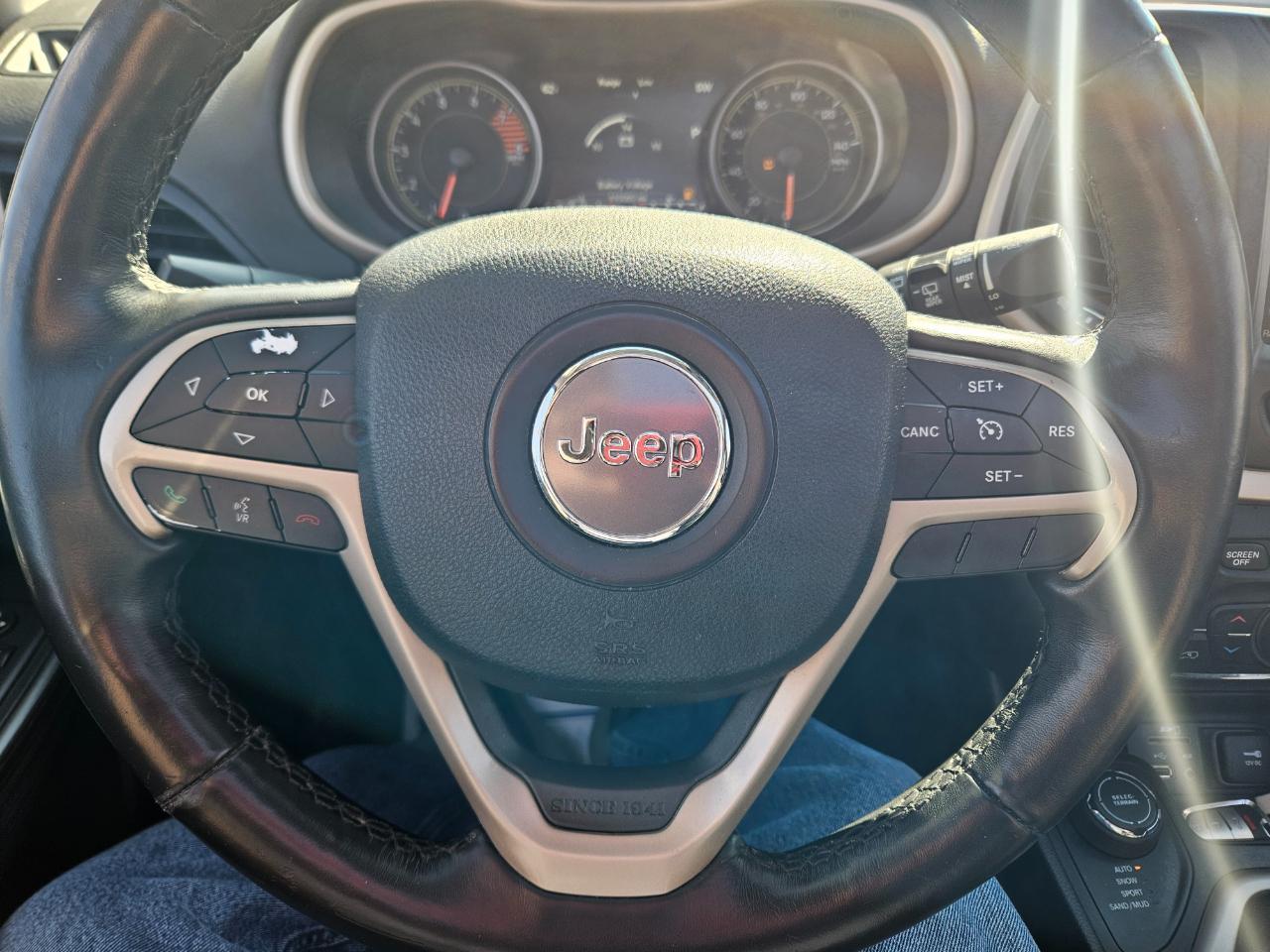 Jeep Cherokee  2016