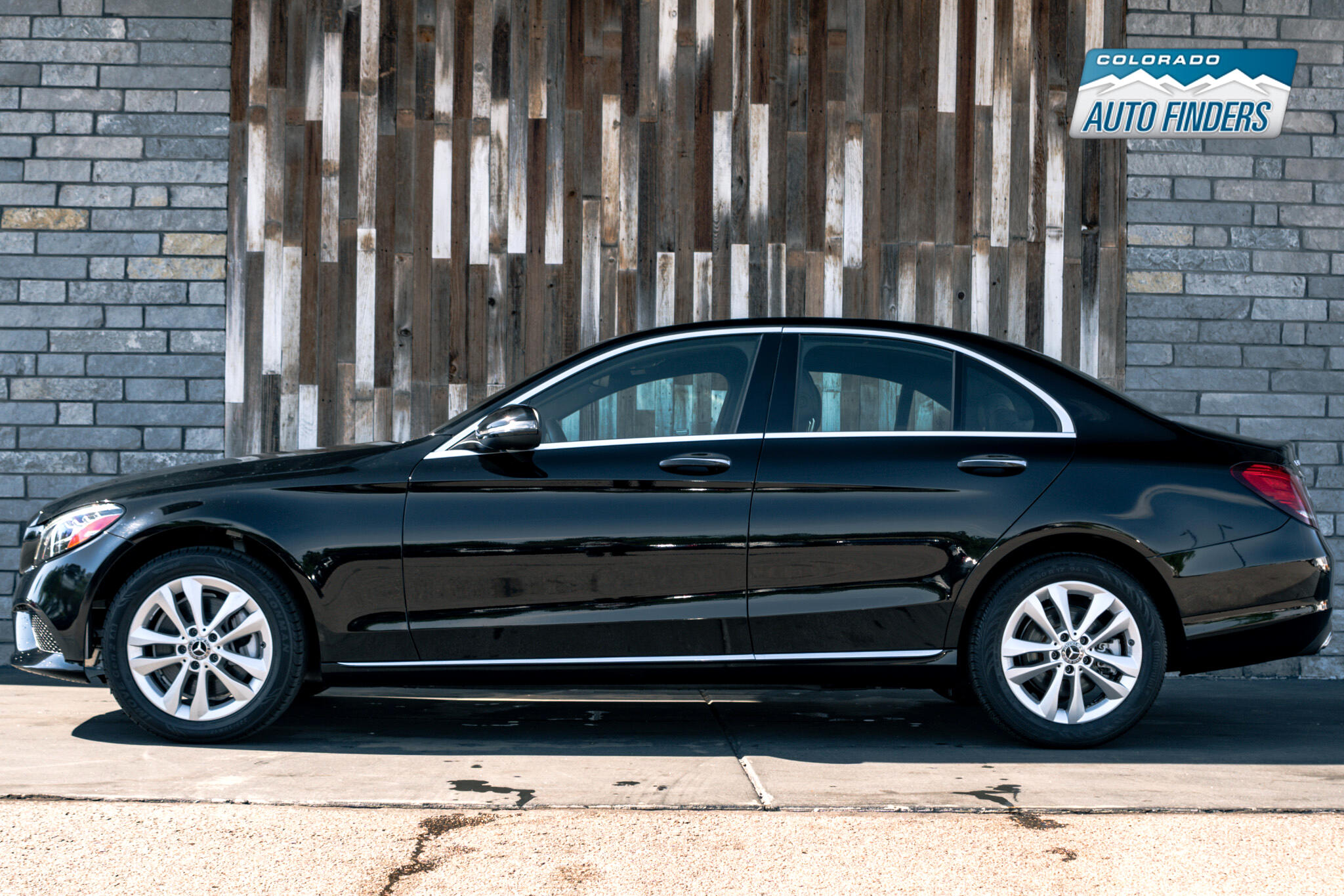 2019 Mercedes Benz C 300 photo 2