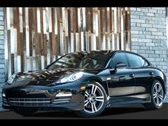 2013 Porsche Panamera  2013 Porsche Panamera