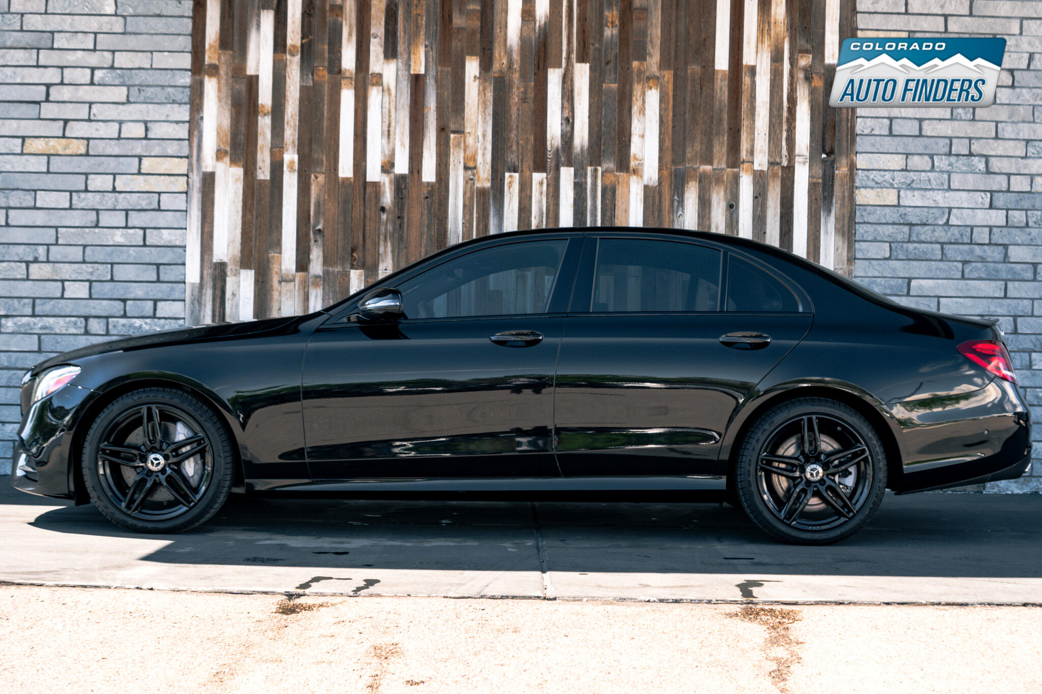 2018 Mercedes Benz E 400 photo 2