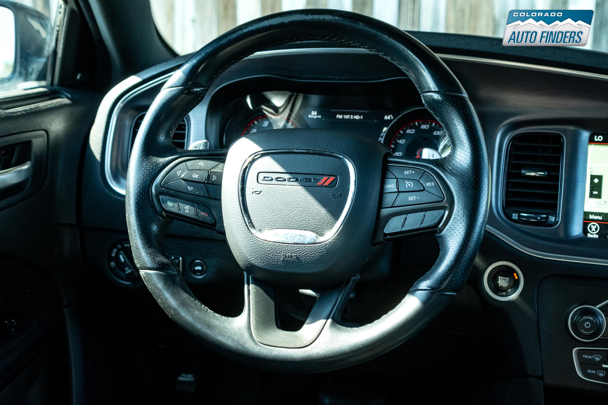 2017 Dodge Charger R/T photo 13