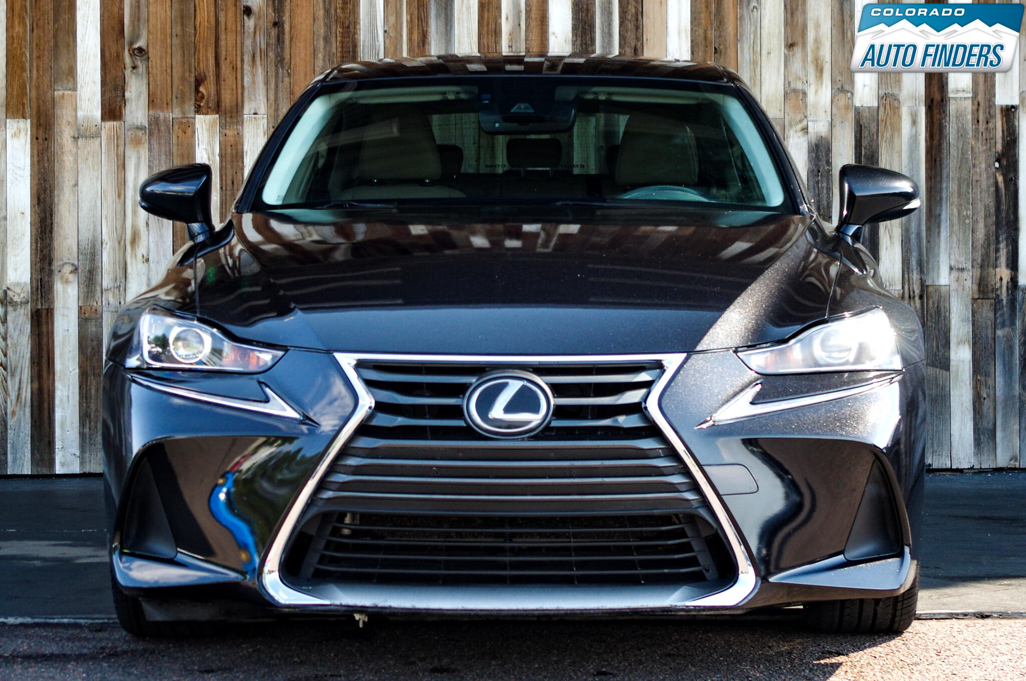 2018 Lexus IS 300 photo 3