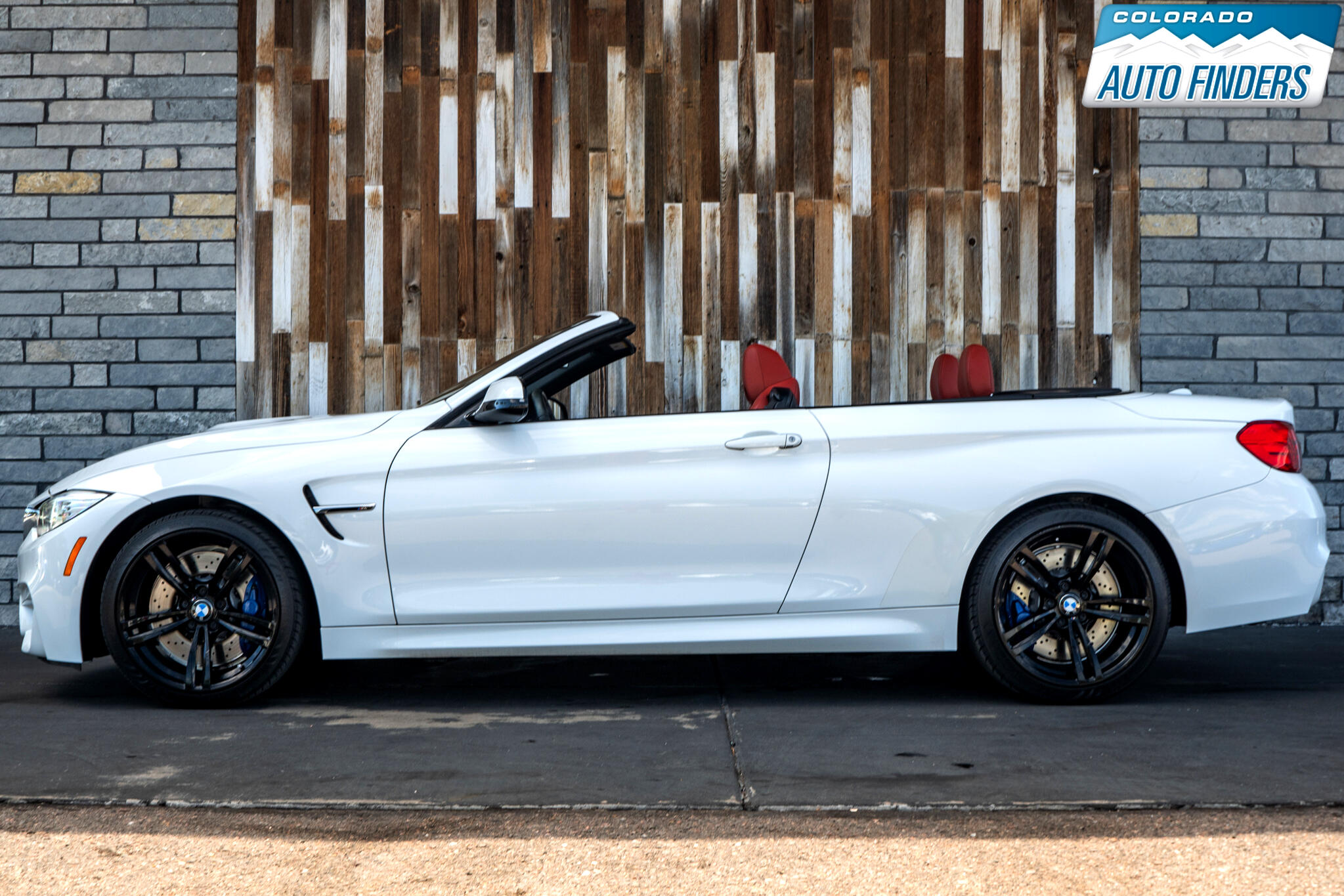 2015 Bmw M4 Convertible photo 3
