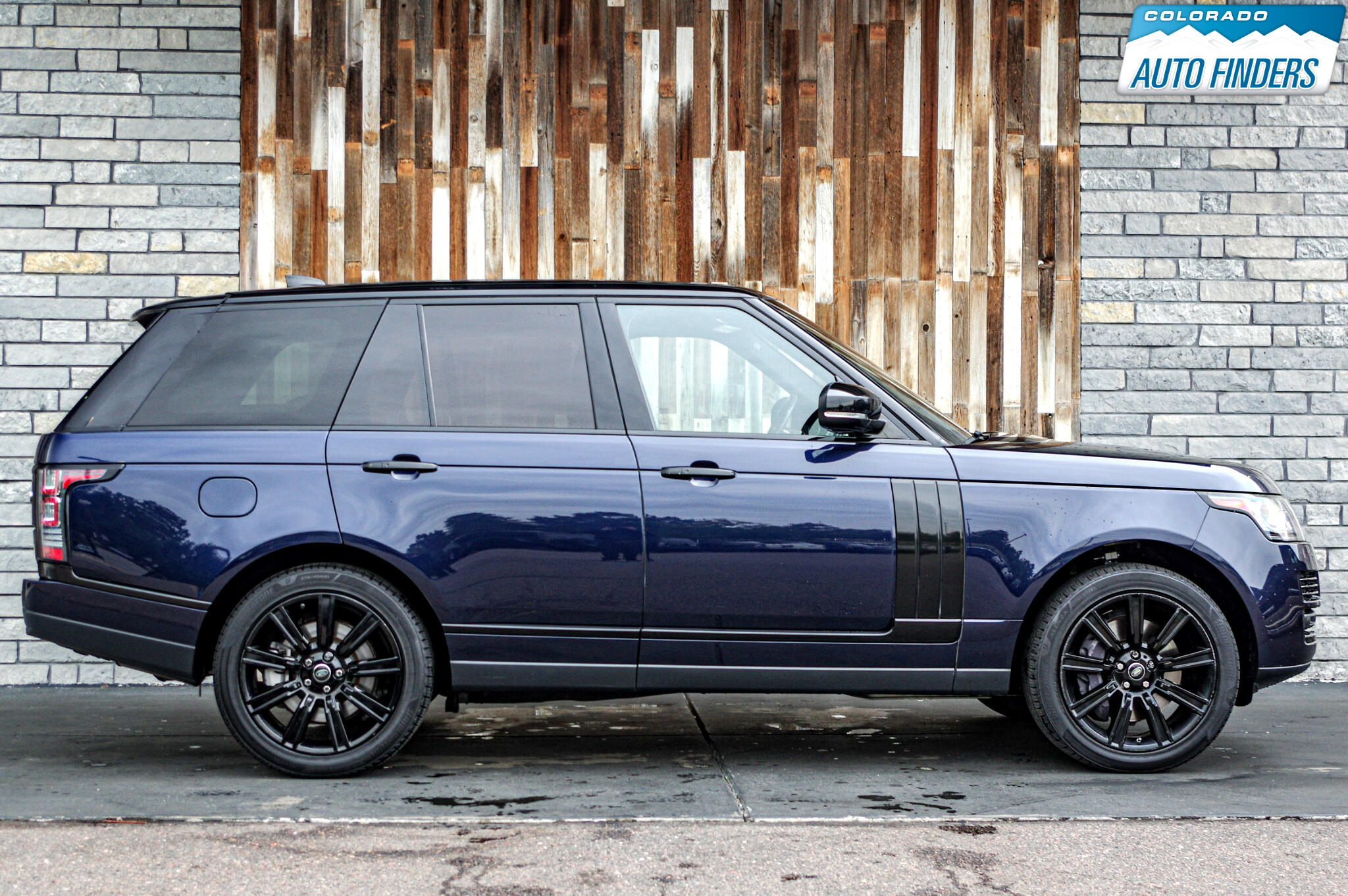 2017 Land Rover Range Rover HSE photo 6