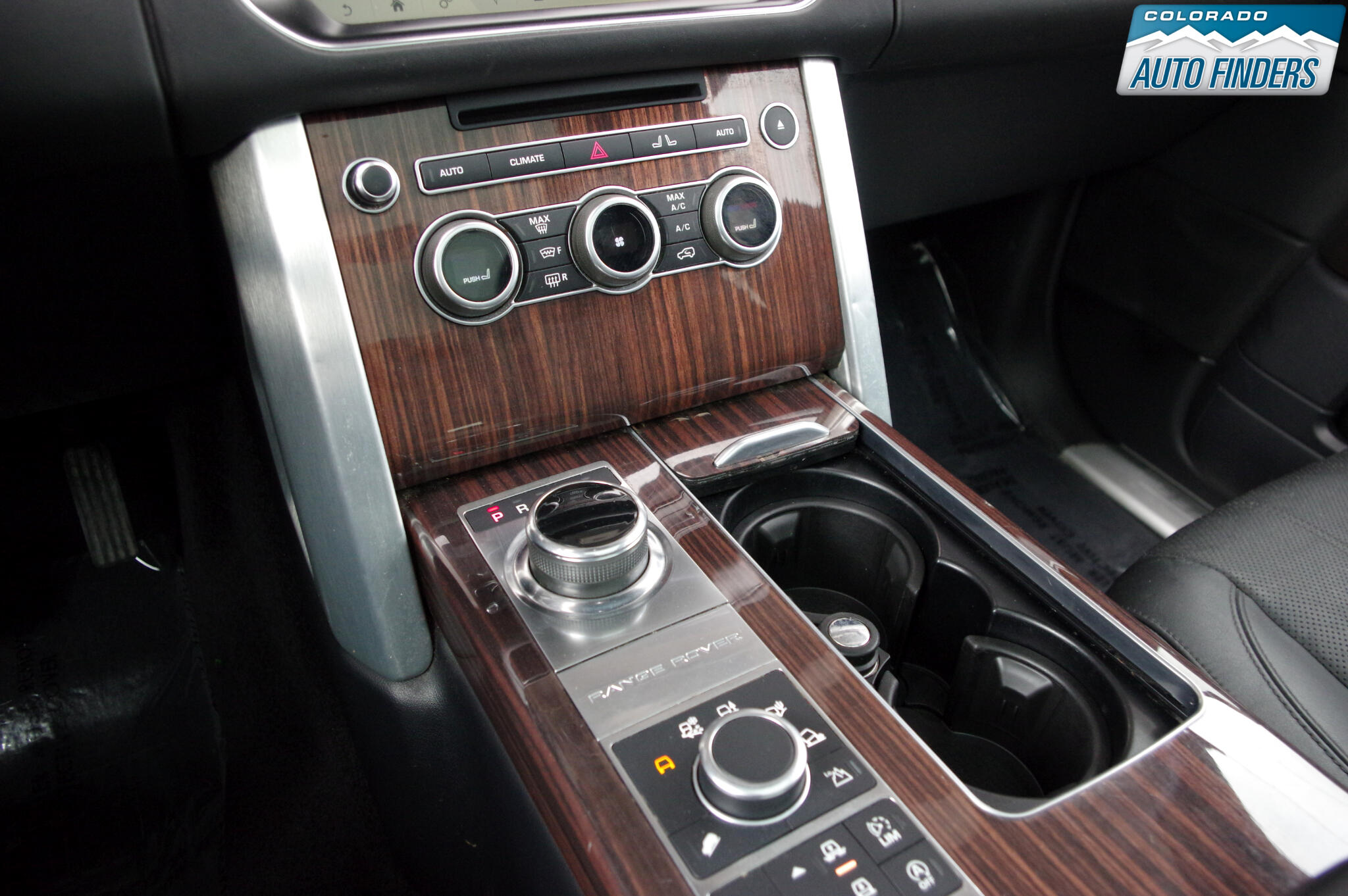 2017 Land Rover Range Rover HSE photo 14