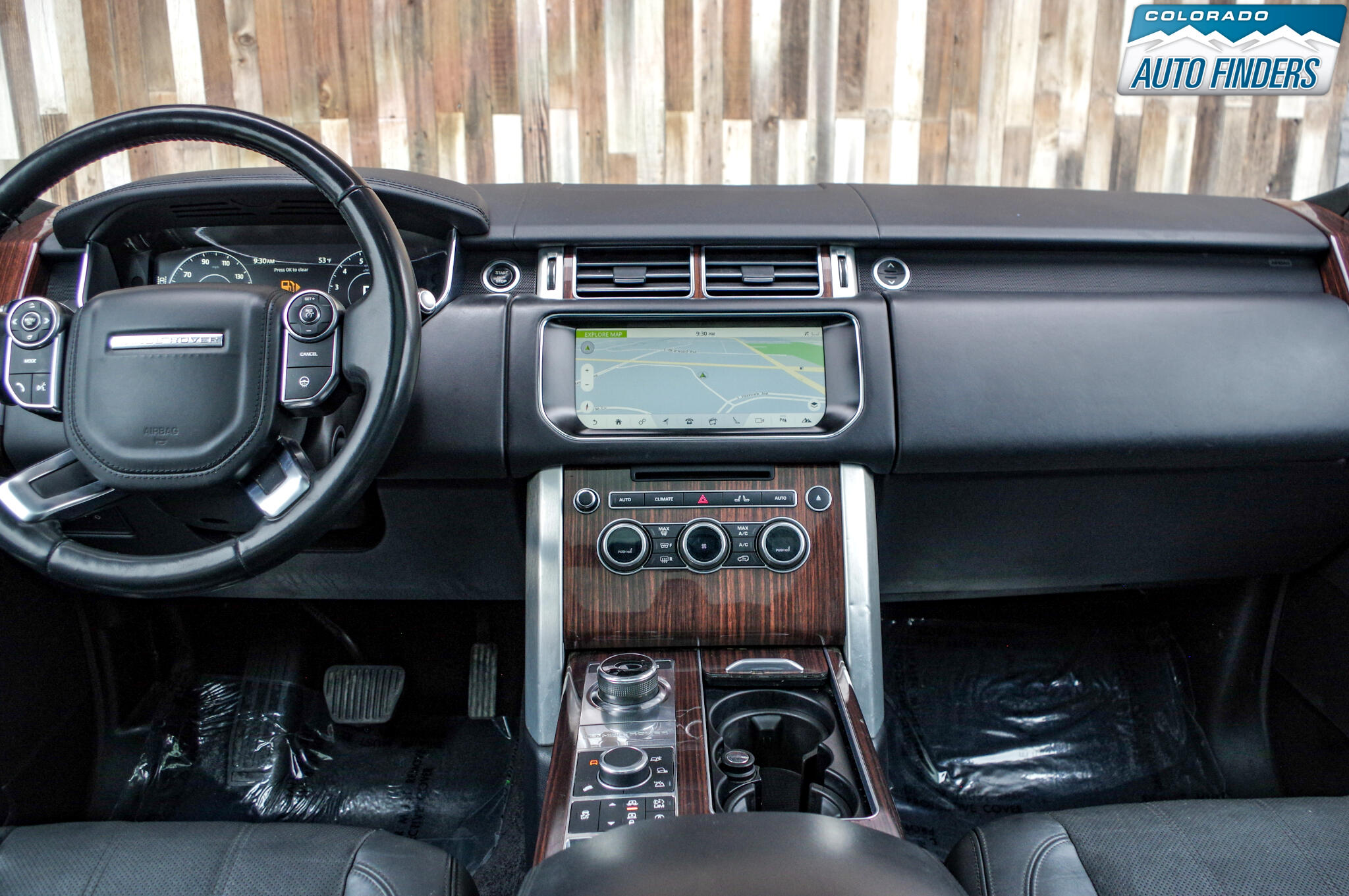 2017 Land Rover Range Rover HSE photo 18