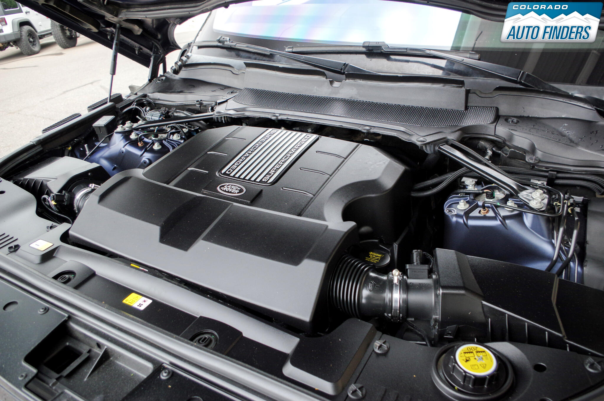 2017 Land Rover Range Rover HSE photo 26