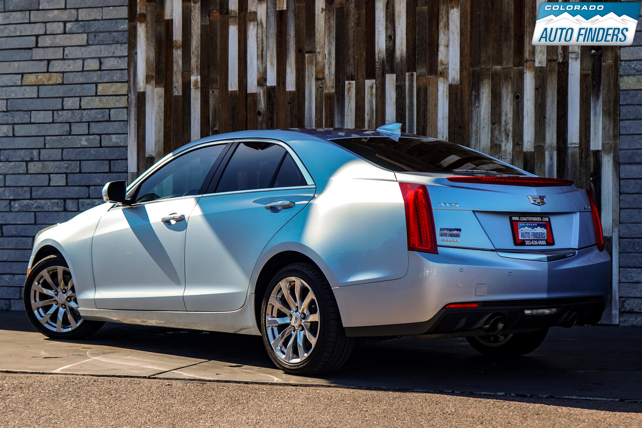 2017 Cadillac ATS Luxury photo 2
