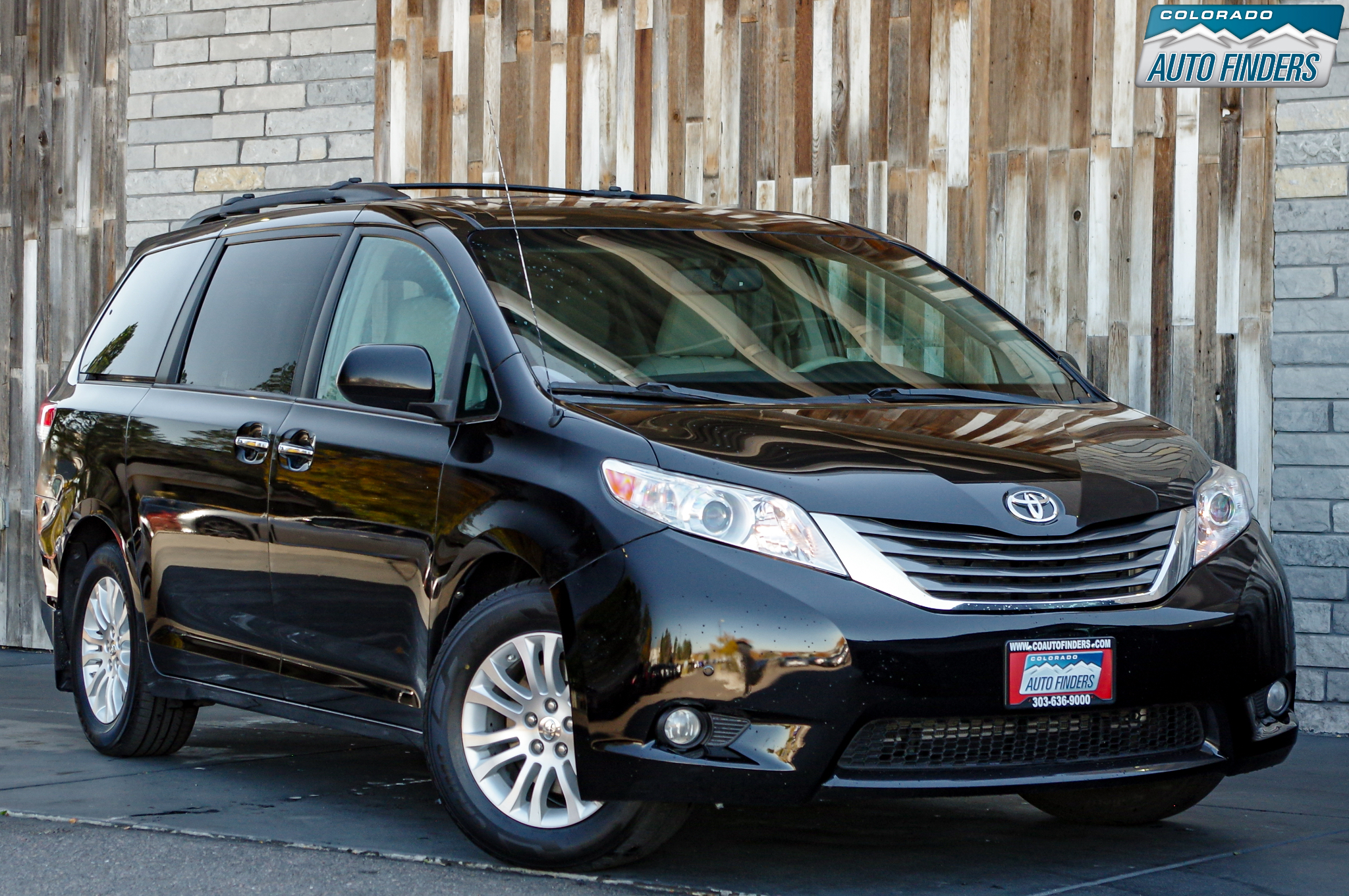 Toyota Sienna  2013