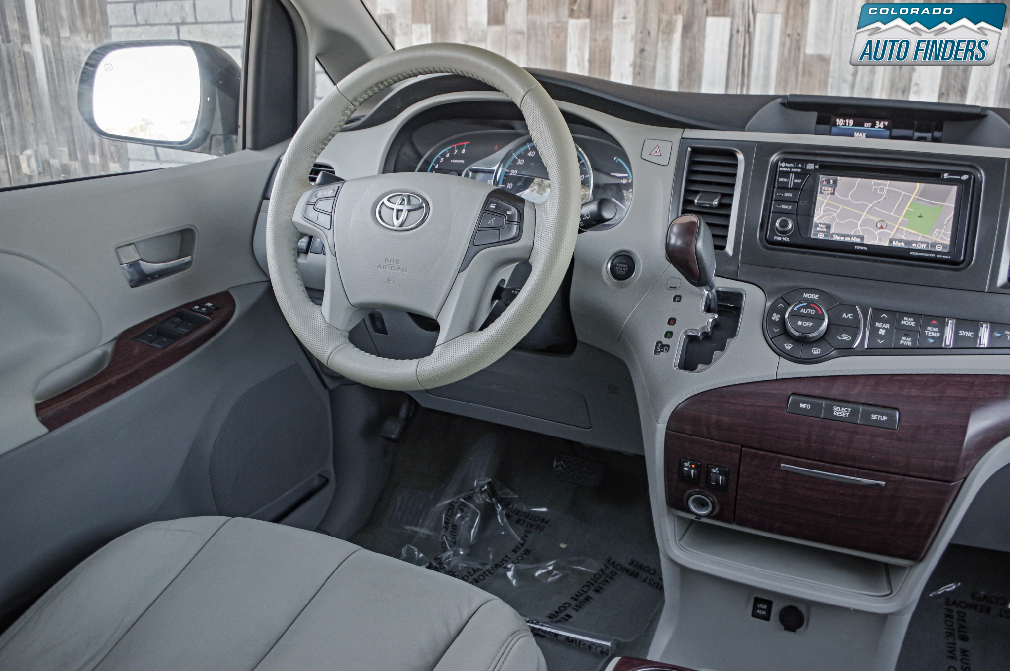 Toyota Sienna  2013