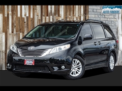 2017 Toyota Sienna  2017 Toyota Sienna