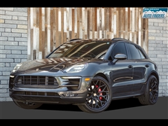 2018 Porsche Macan  2018 Porsche Macan