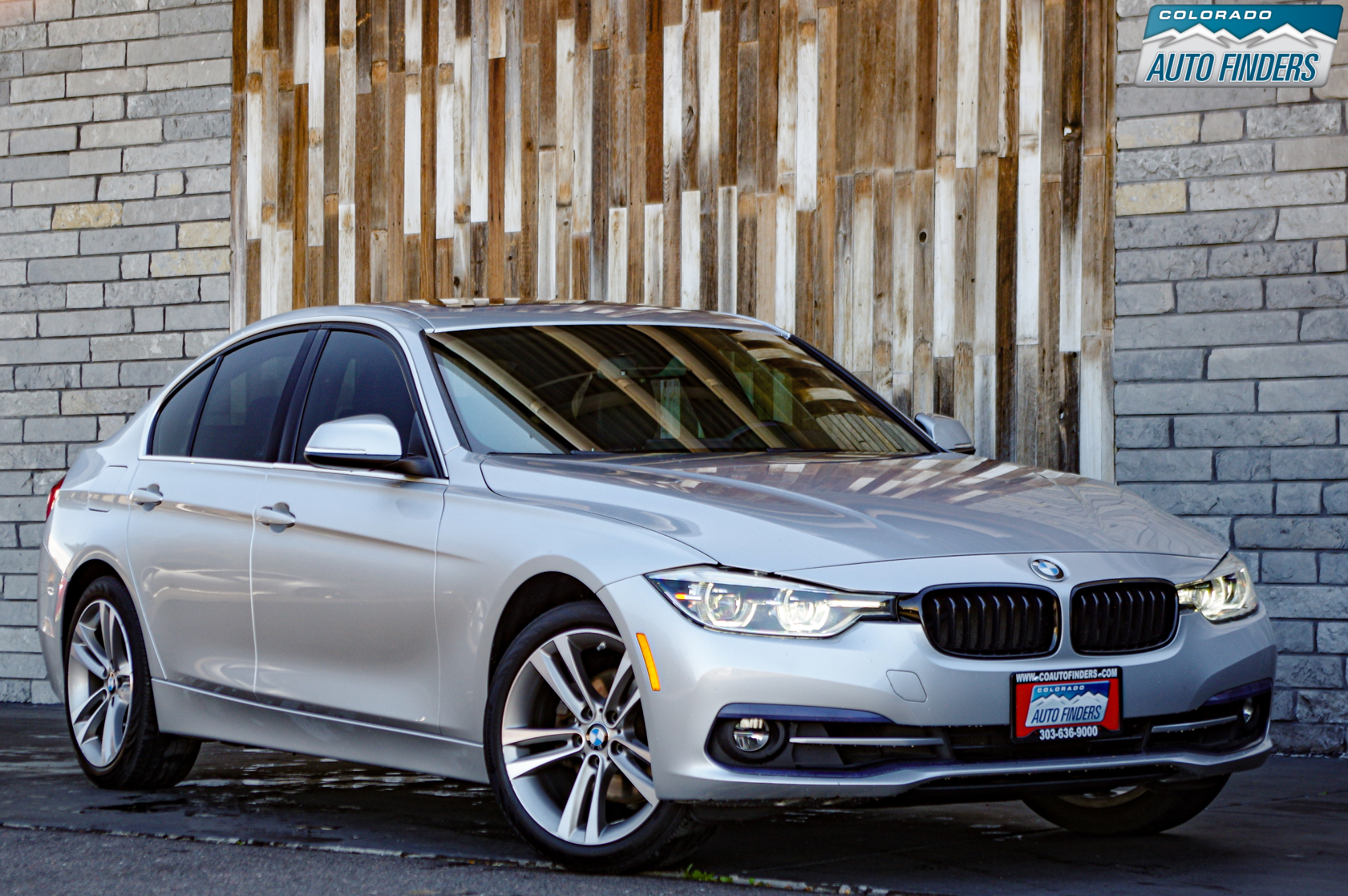 BMW 3-Series  2018