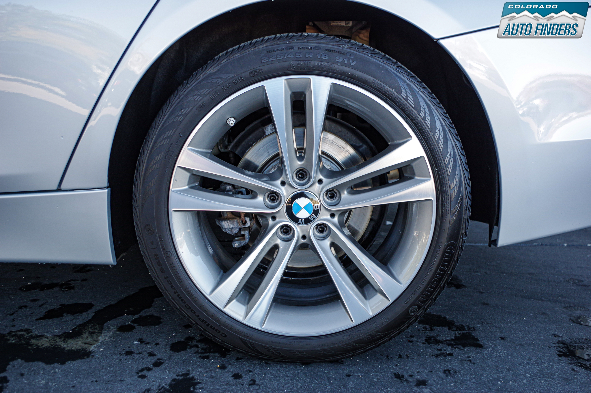 BMW 3-Series  2018