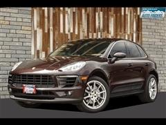 2015 Porsche Macan 
